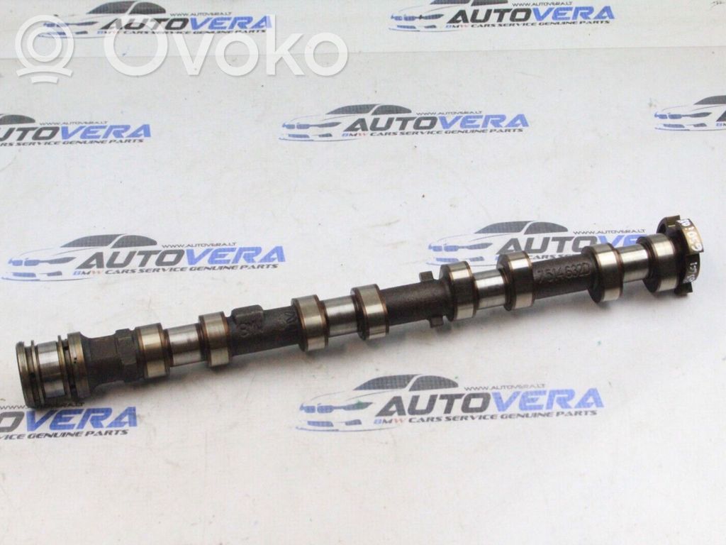 Camshaft   7514632