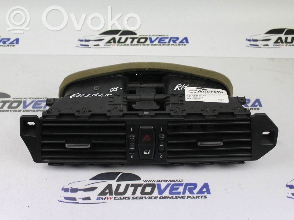 BMW 5 E60 E61 Centrinės oro grotelės 
