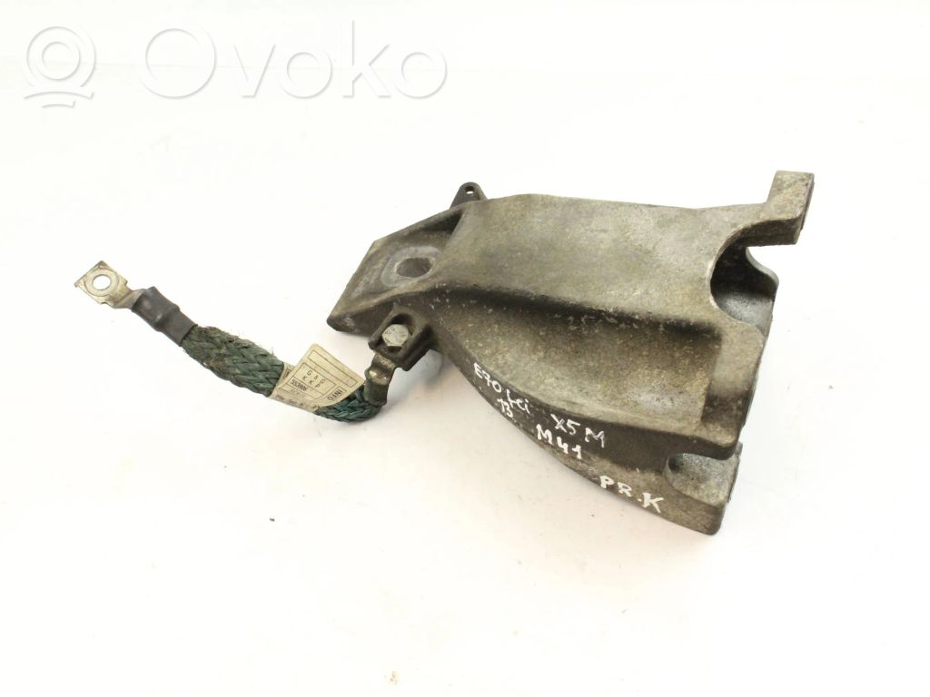 Engine mounting bracket   6780143,22116780143