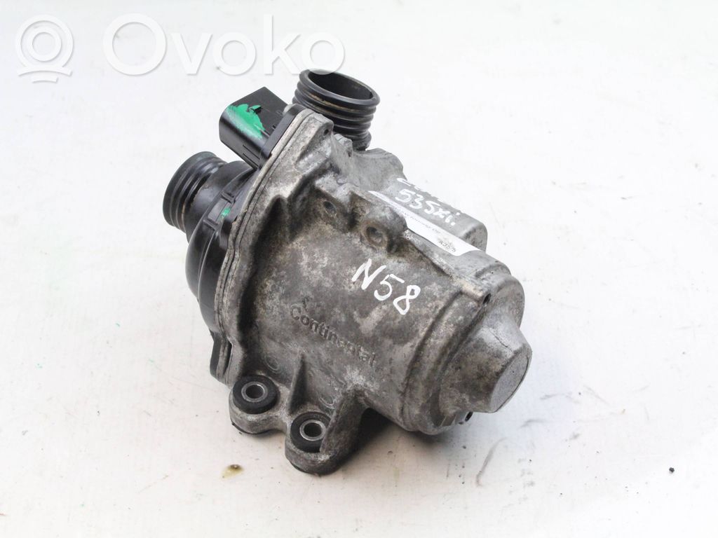BMW 5 E60 E61 Water pump 