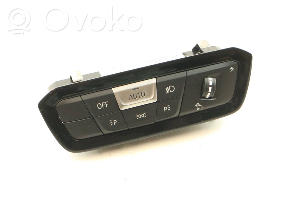 BMW M2 G87 Light switch 
