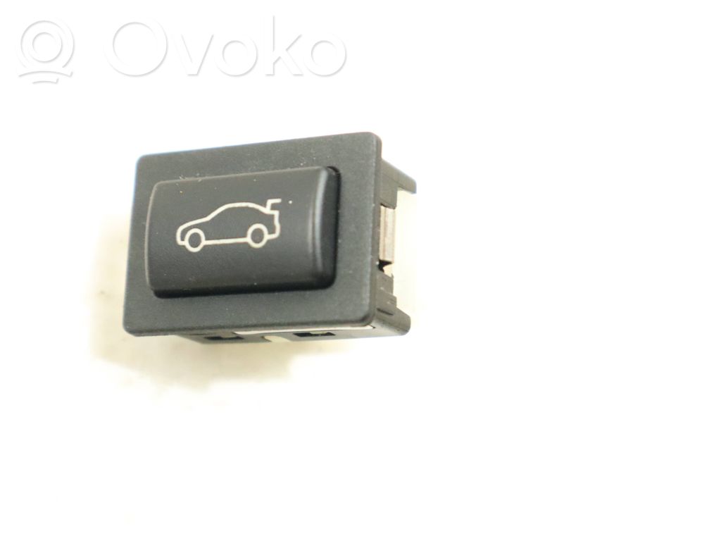 BMW 4 F36 Gran coupe Tailgate opening switch 