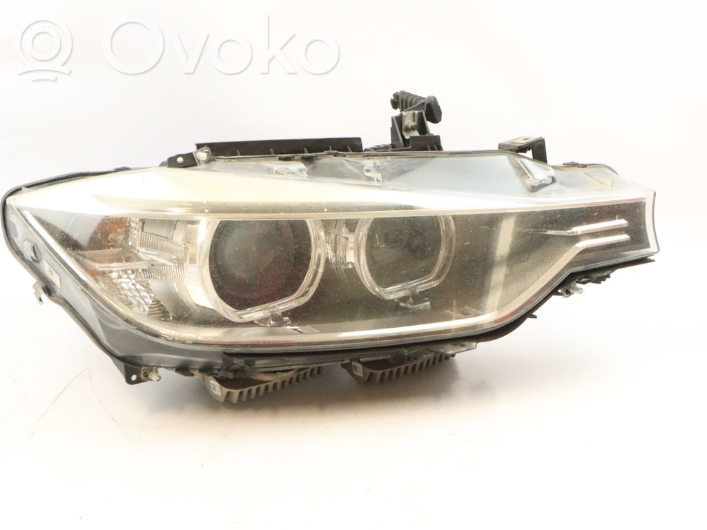BMW 3 F30 F35 F31 Lampa przednia 