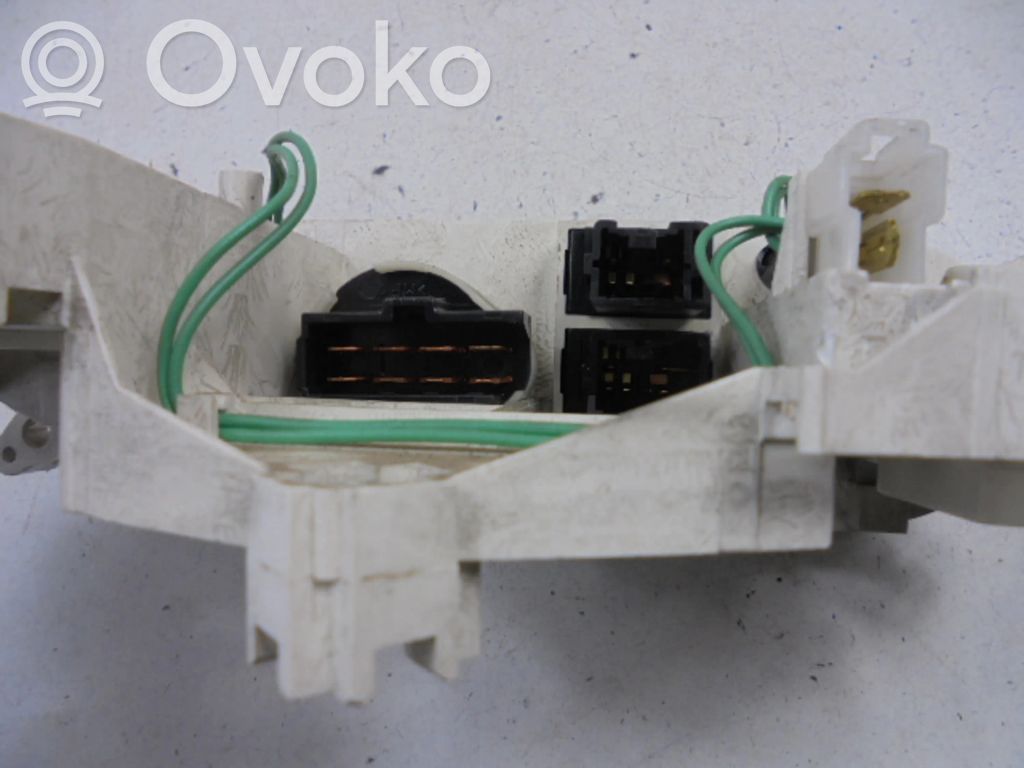 Mitsubishi Galant Air conditioning/heating control unit 