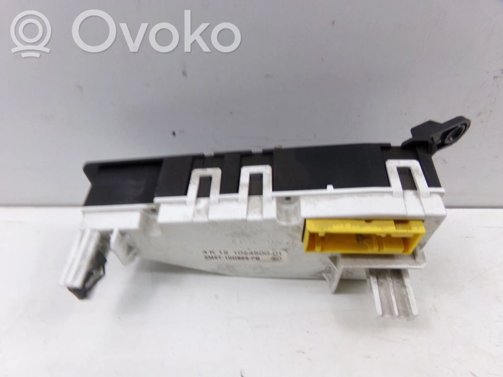 Ford Focus Screen/display/small screen 