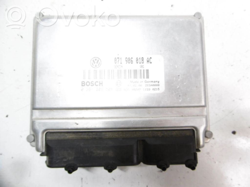 Volkswagen PASSAT B5 Engine control unit/module ECU 