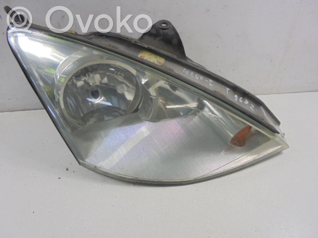 Ford Focus C-MAX Headlight/headlamp 