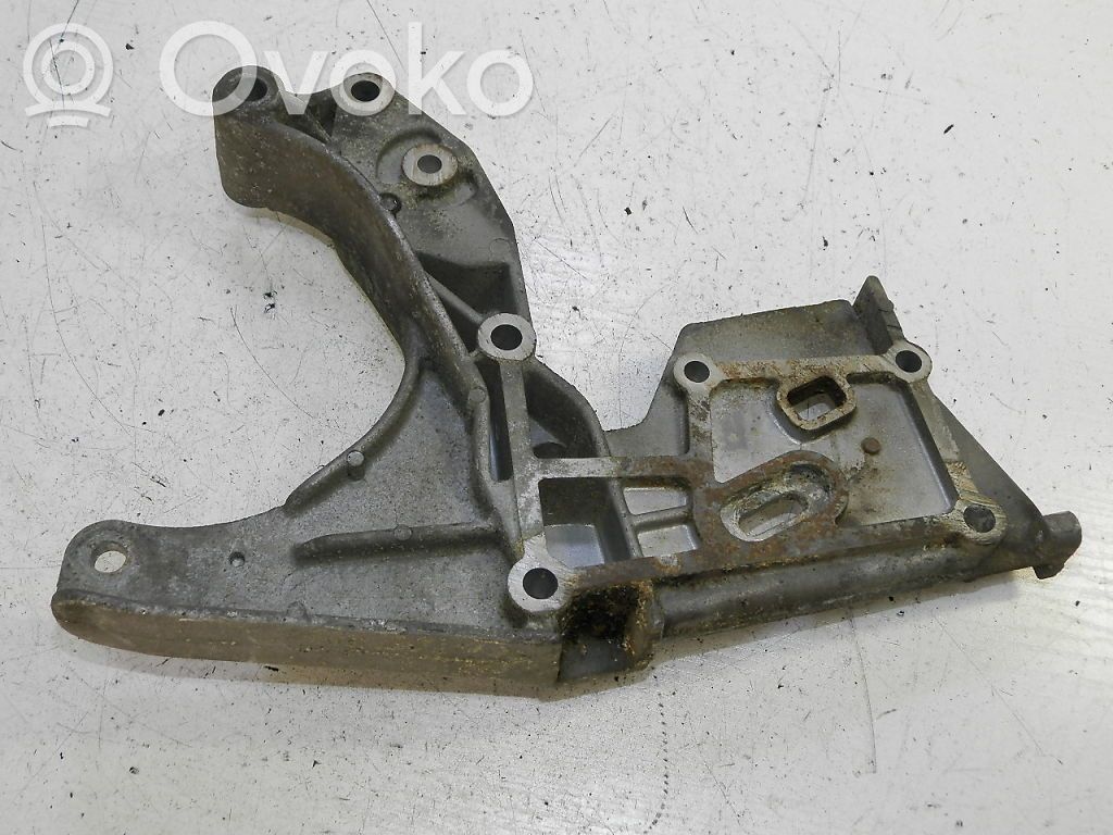 Fiat Stilo Engine mounting bracket 