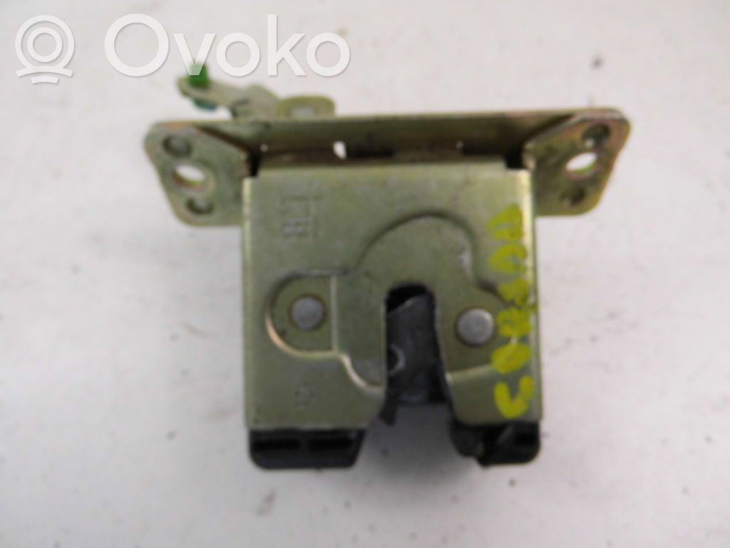 Opel Corsa B Tailgate/trunk/boot lock/catch/latch 