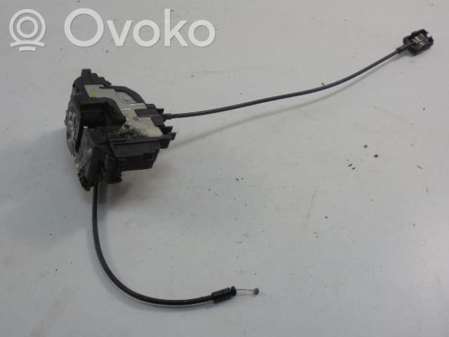 Etuoven lukko