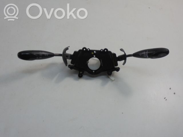 Chevrolet Evanda Wiper turn signal indicator stalk/switch 