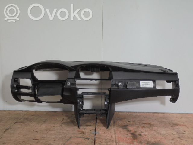 BMW 5 E60 E61 Dashboard 