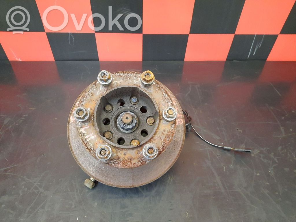 Front wheel hub spindle knuckle