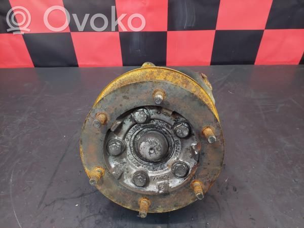 Mercedes-Benz Sprinter W901 W902 W903 W904 Achsschenkel vorne 