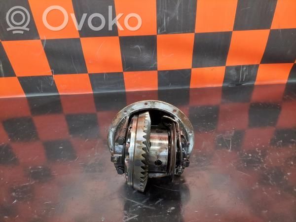 Mitsubishi L200 Front differential 