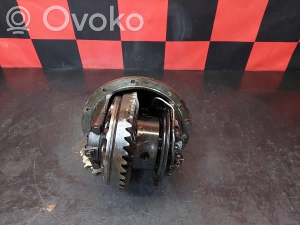 Mitsubishi L200 Rear differential 