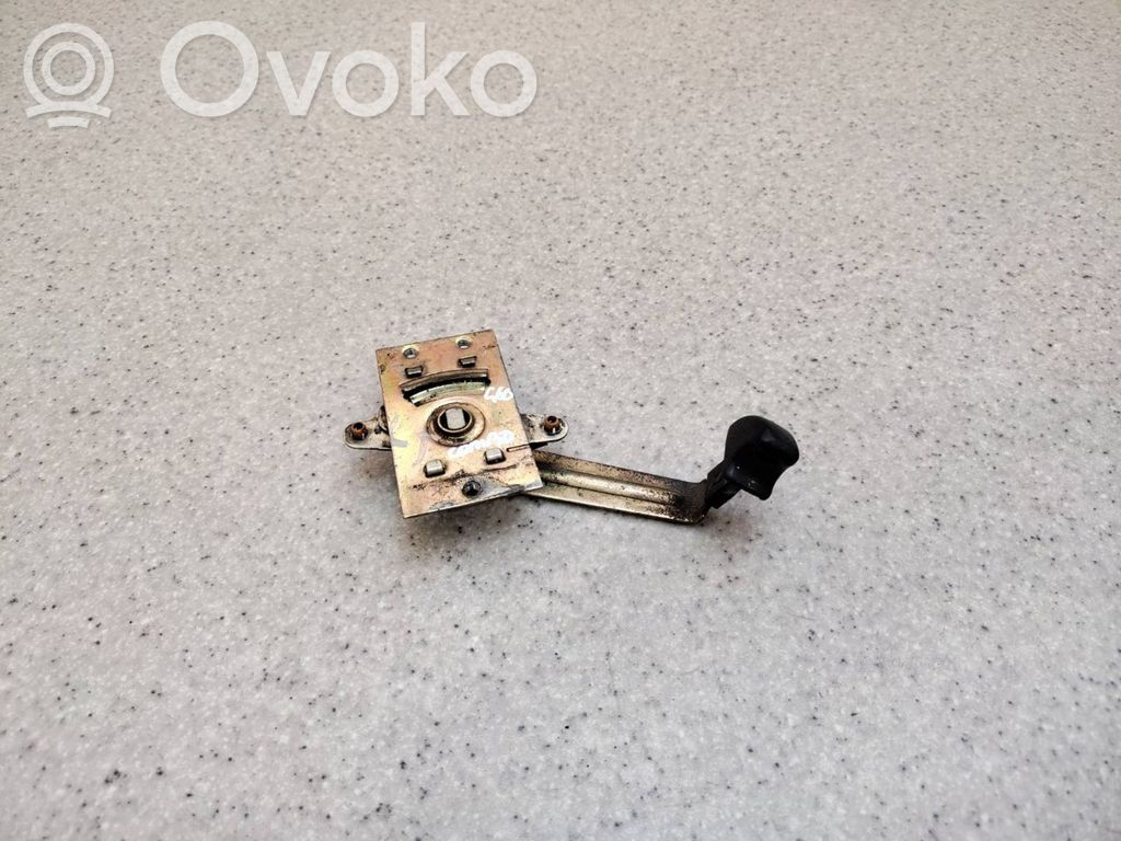 Loading door lock   90389166