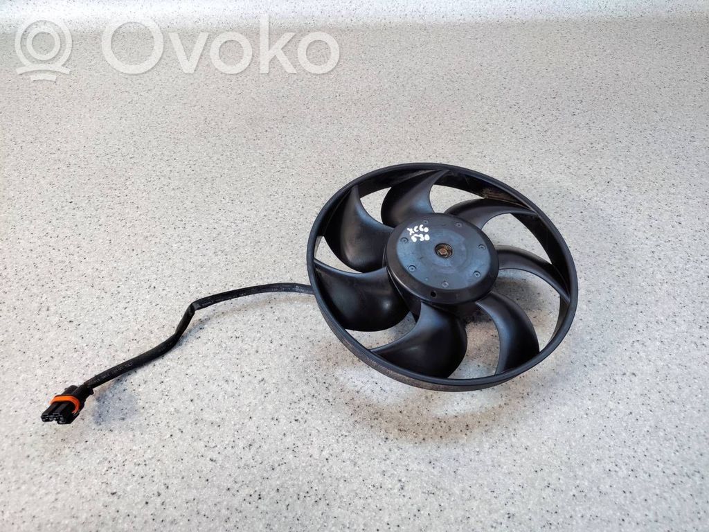 Volvo XC60 Elektrisks radiatoru ventilators 
