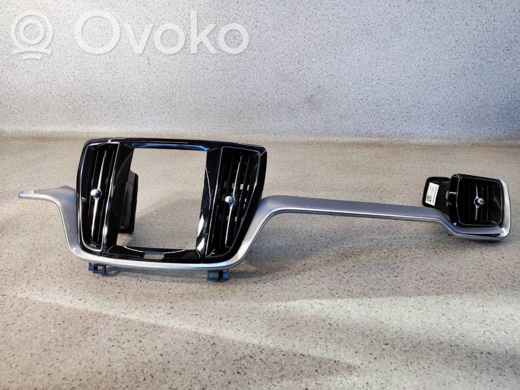 Volvo S60 Centrinės oro grotelės 