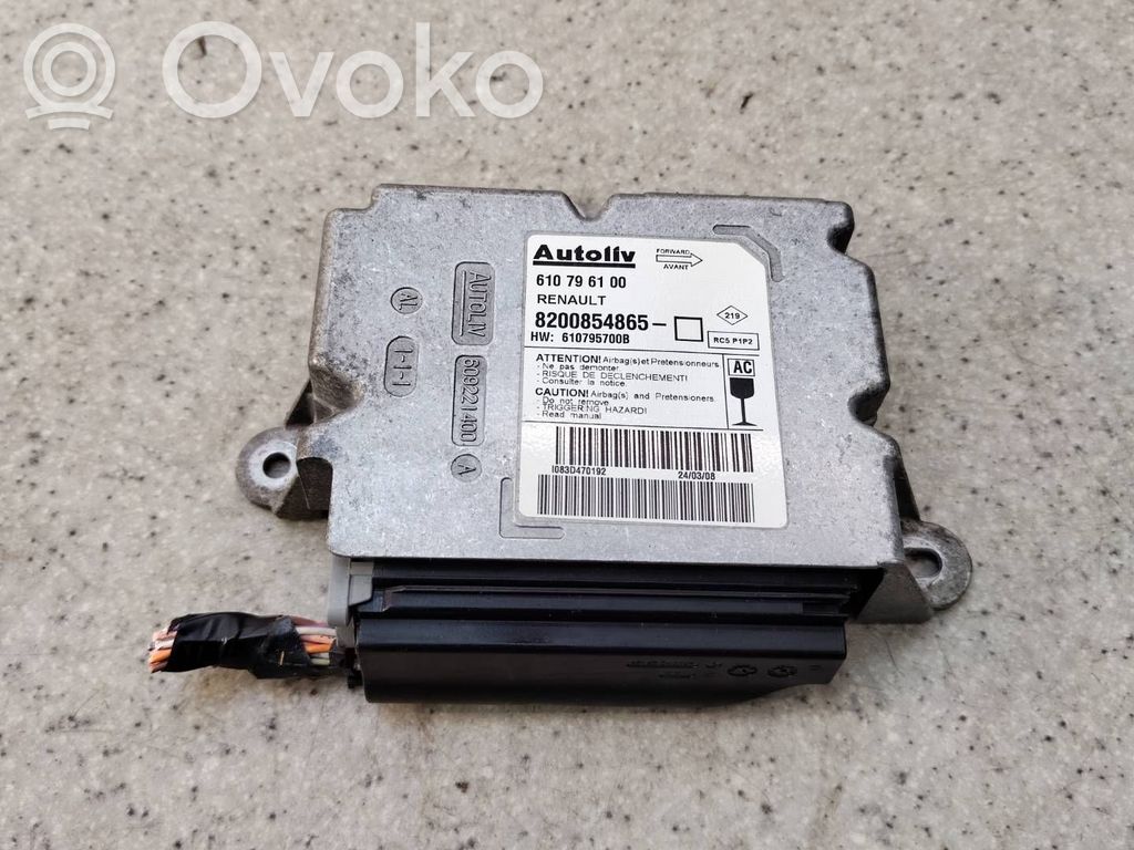 Renault Clio III Airbag control unit/module 