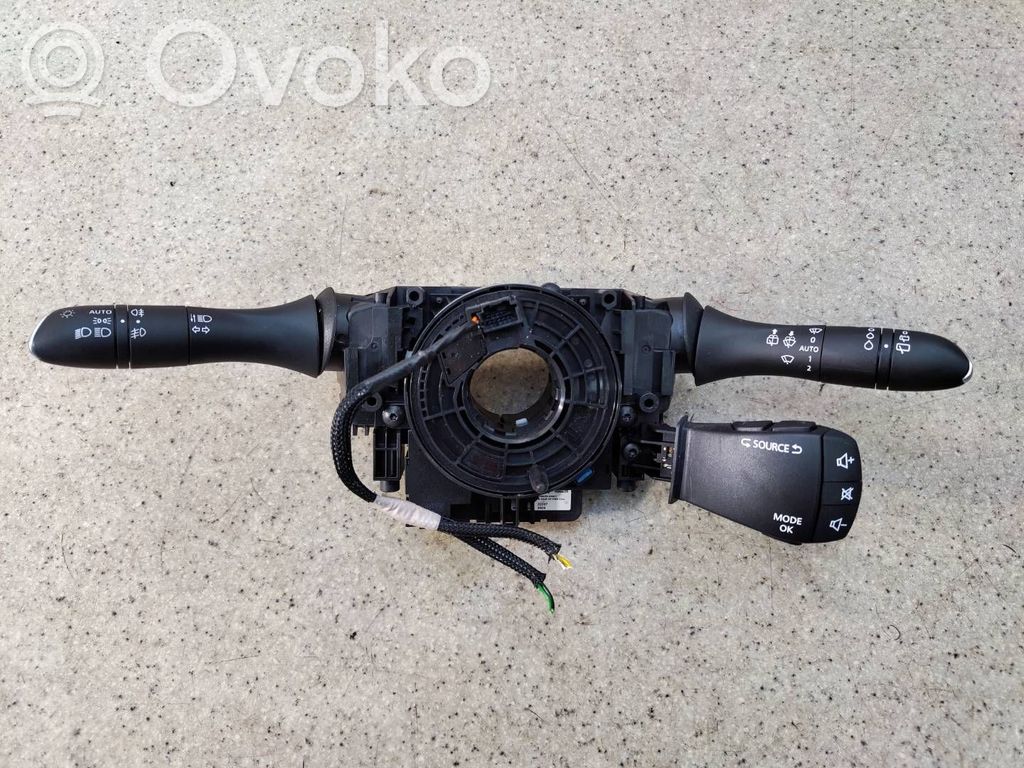 Renault Megane IV Interruptor/palanca de limpiador de luz de giro 