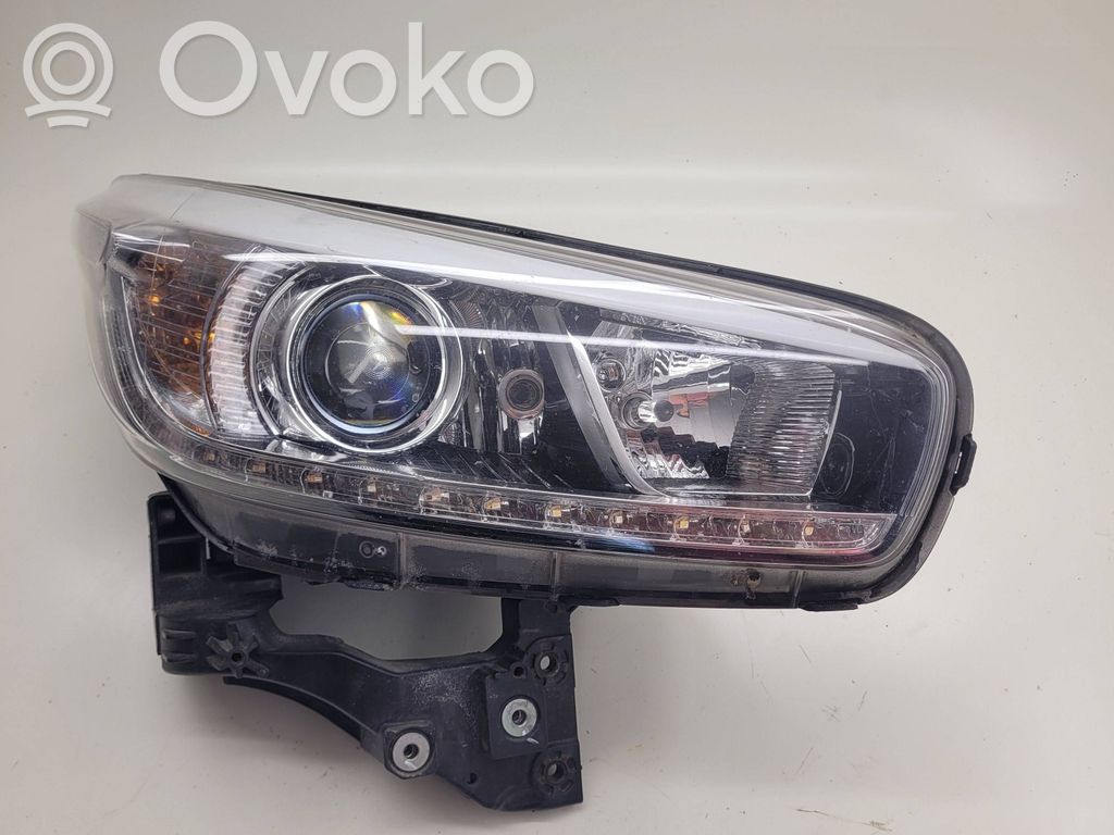 KIA Ceed Headlight/headlamp 