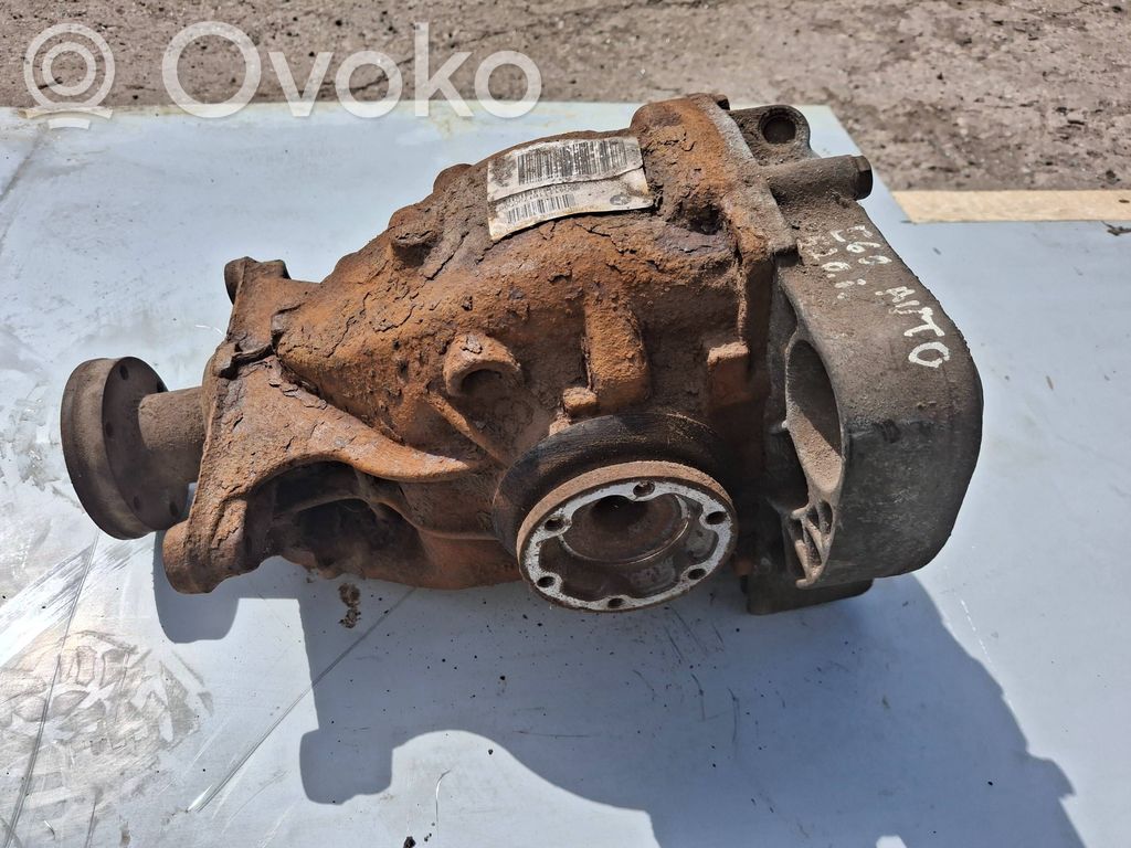 BMW 5 E60 E61 Galinis reduktorius 