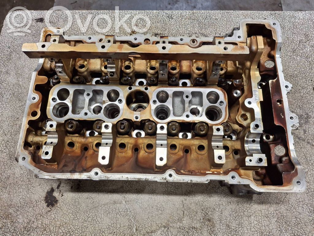 BMW X3 F25 Engine head 