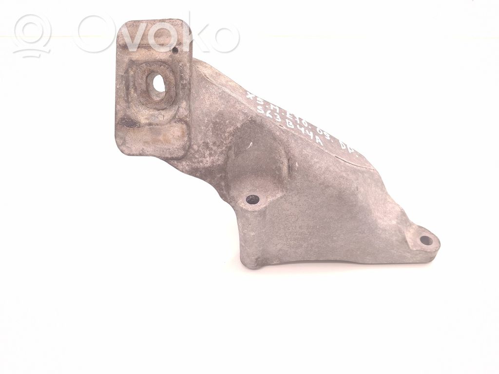 BMW X5M E70 Engine mounting bracket 