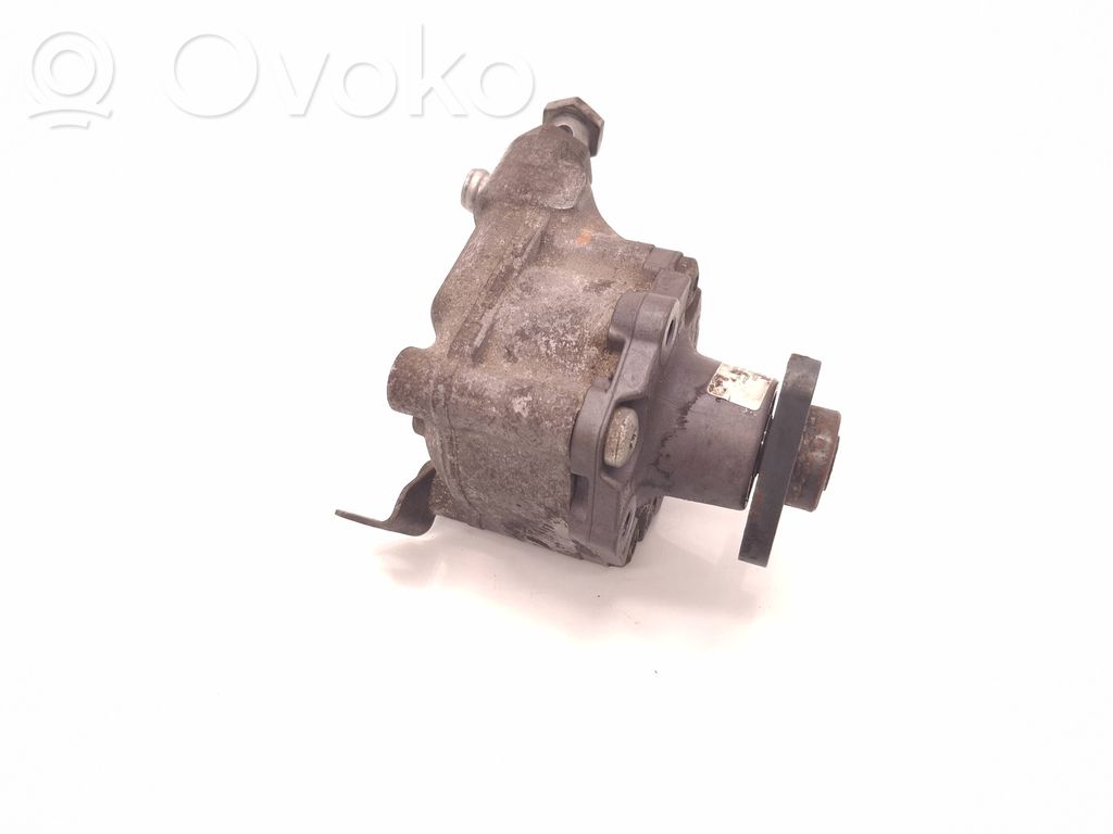 BMW X3 E83 Power steering pump 