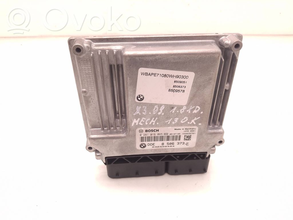 BMW X3 E83 Engine control unit/module 