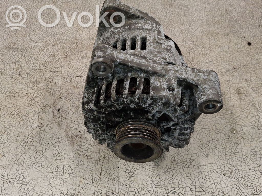 BMW 1 E81 E87 Generator/alternator 