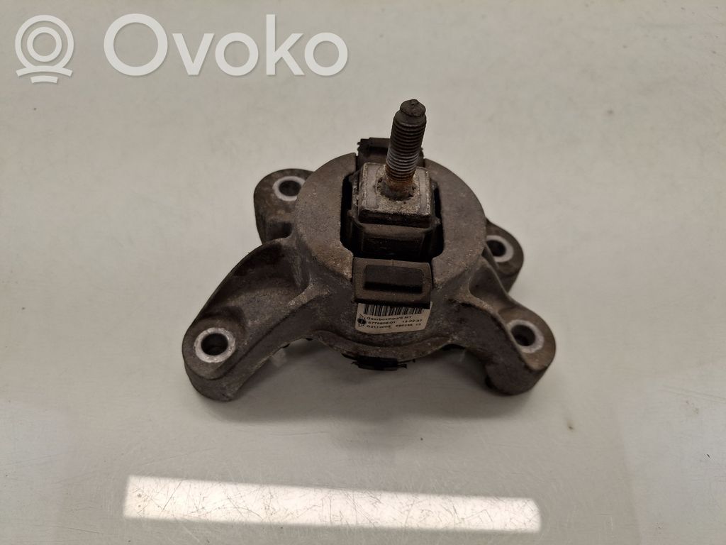 Engine mount bracket   68623513,6779806,G2112000