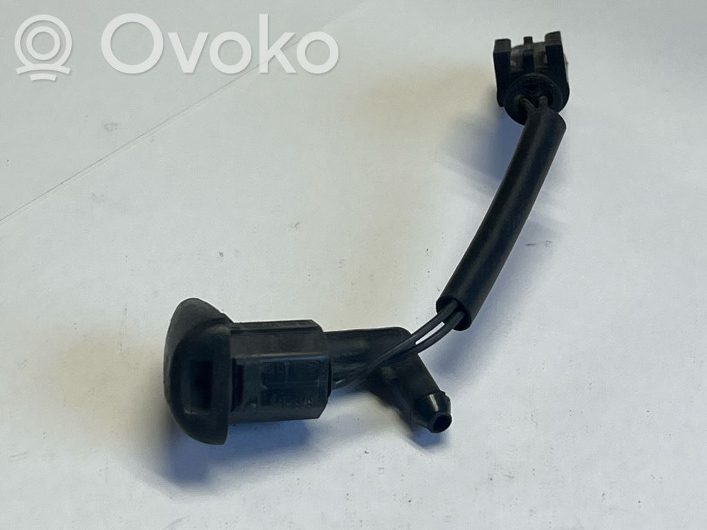 BMW 5 E60 E61 Windshield washer spray nozzle 