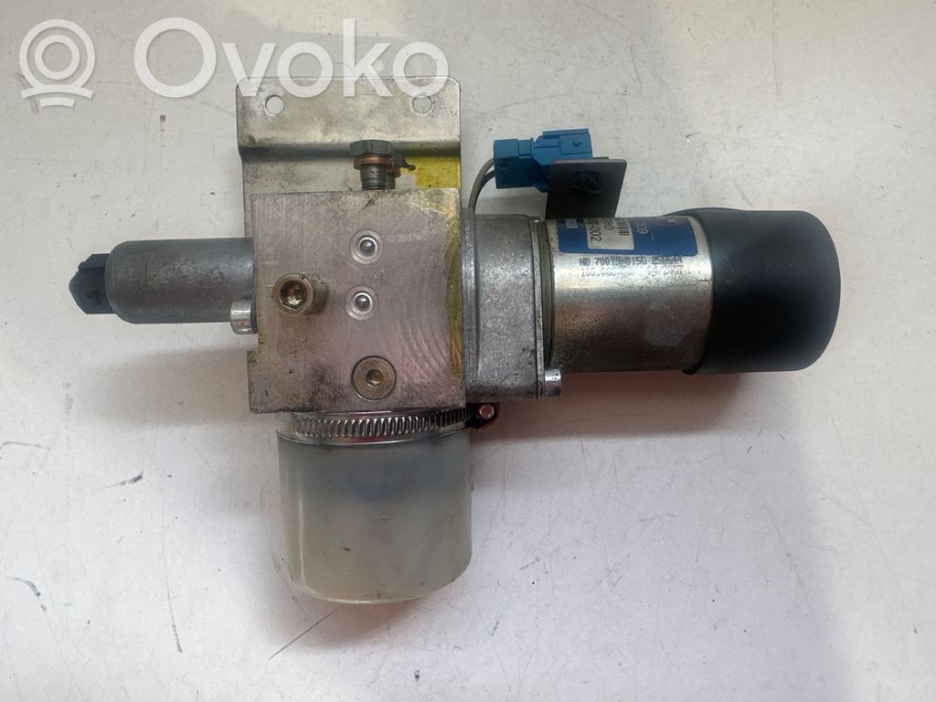 BMW 7 E65 E66 Siłownik elektryczny podnoszenia klapy tylnej / bagażnika 