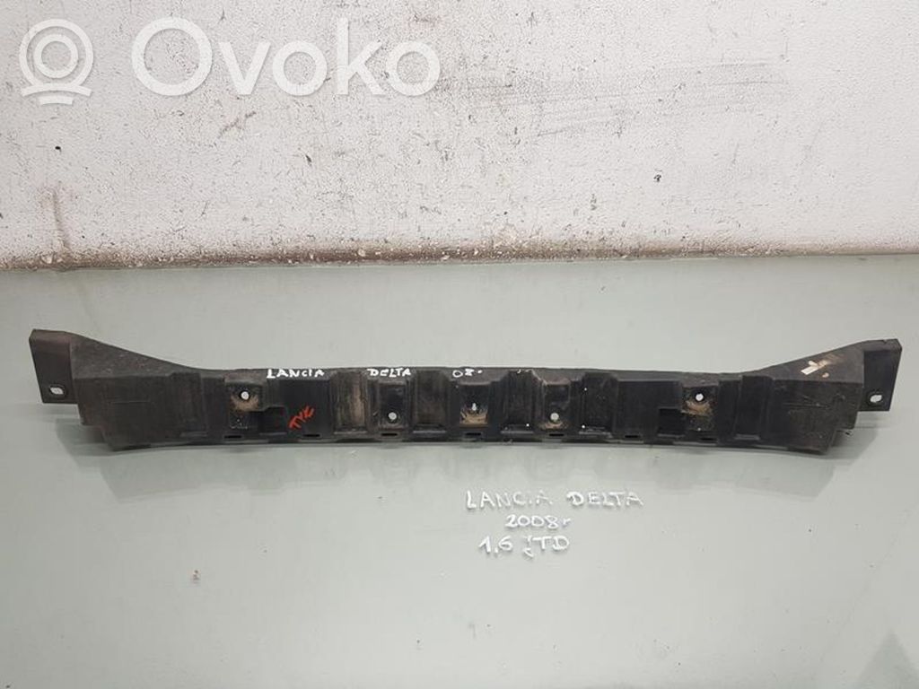 Lancia Delta Putoplastas galinio bamperio 