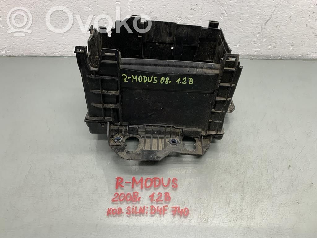 Battery box tray   8200314272,8200314272