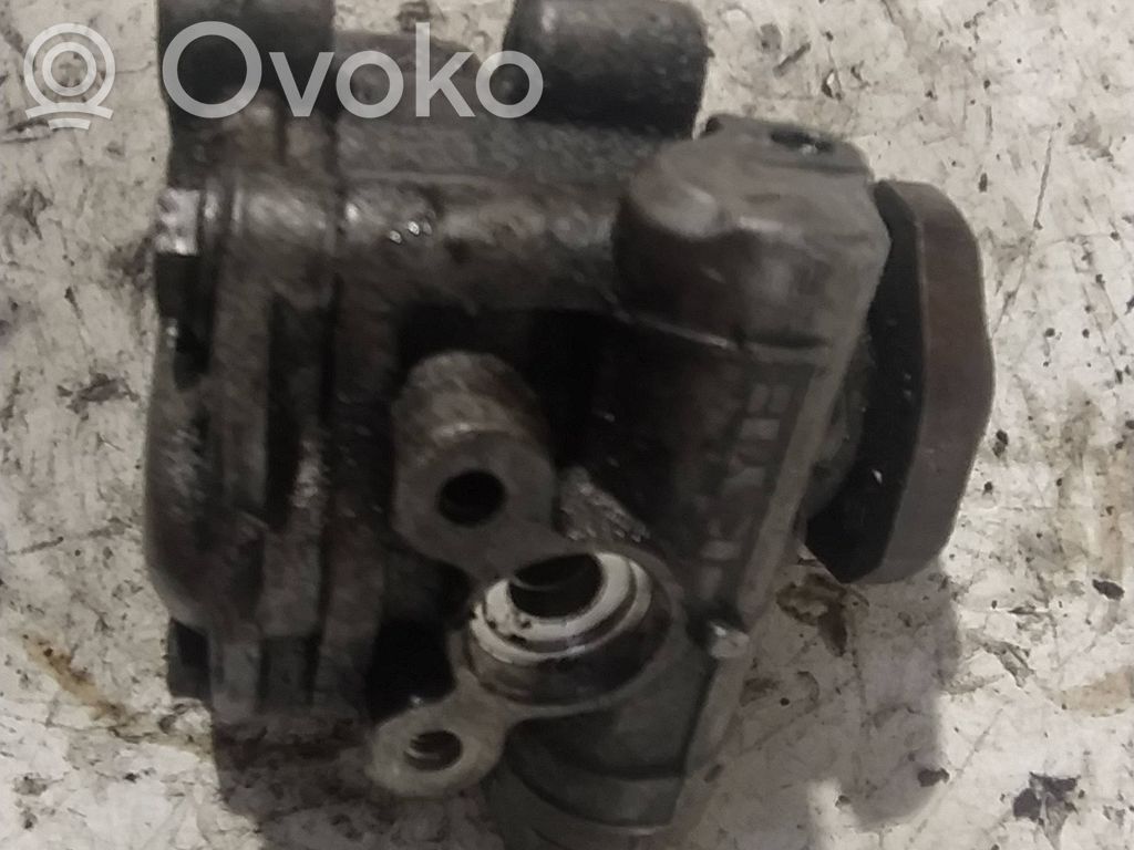 Audi A3 S3 8L Ohjaustehostimen pumppu 