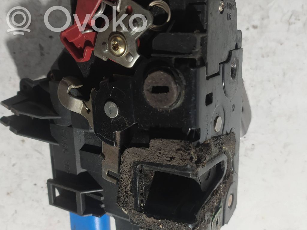 Rear door lock   4E0839016
