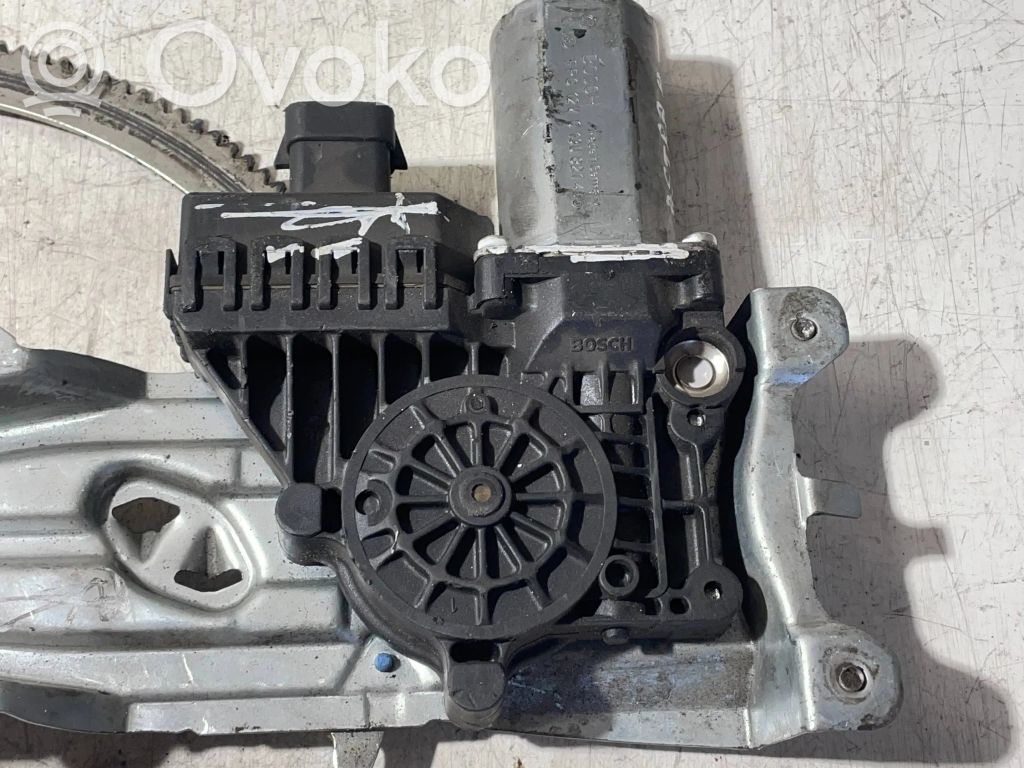 Opel Astra H Elektryczny podnośnik szyby drzwi przednich 