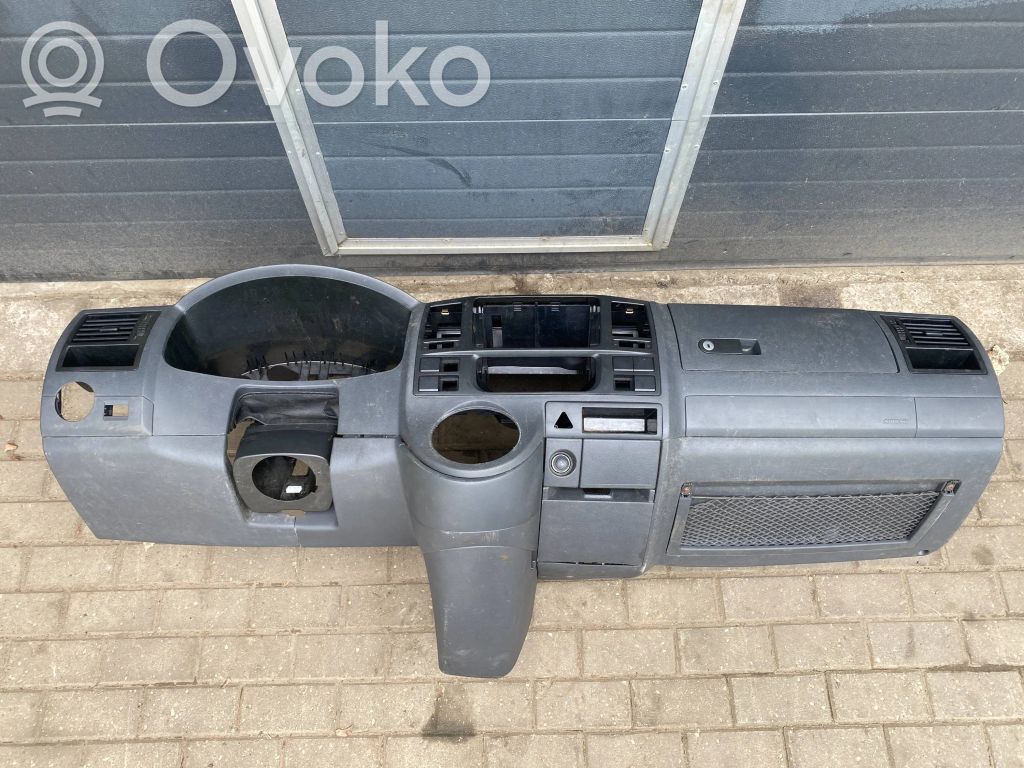 Volkswagen Transporter - Caravelle T5 Kojelauta 