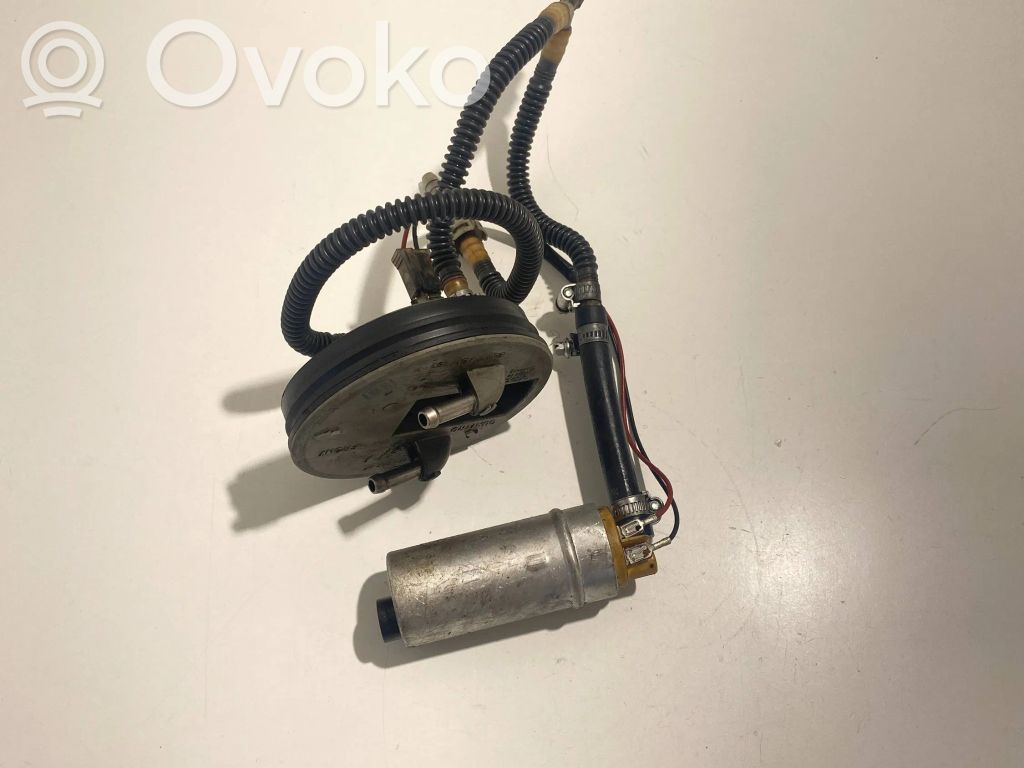 Audi A4 S4 B5 8D Bomba interna de combustible 