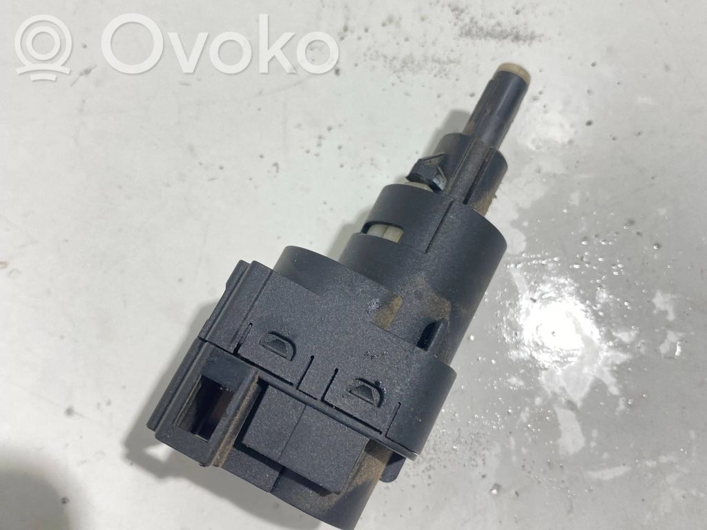 Volkswagen Touran I Brake pedal sensor switch 