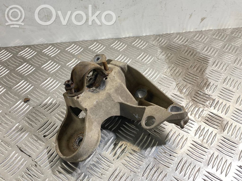 Audi A4 S4 B6 8E 8H Suport motor 