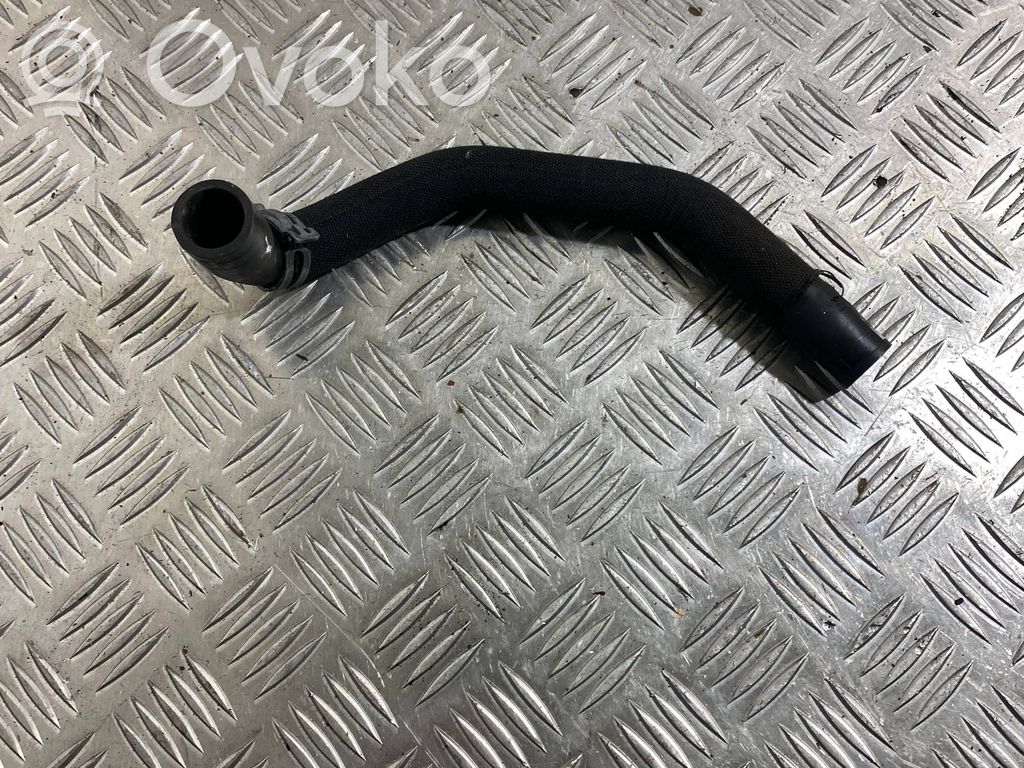 Audi A6 S6 C6 4F Moottorin vesijäähdytyksen putki/letku 