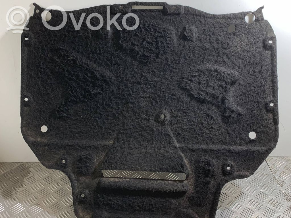 Audi Q7 4M Osłona dolna skrzyni biegów 