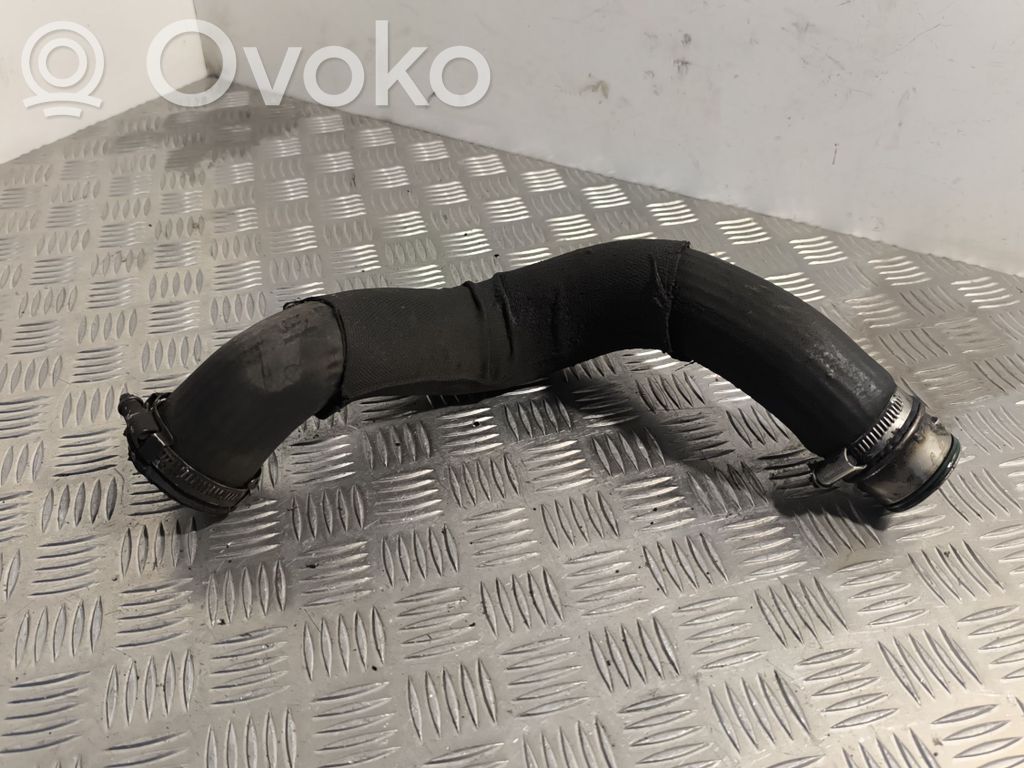 Audi A6 S6 C6 4F Furtun/conductă intercooler 
