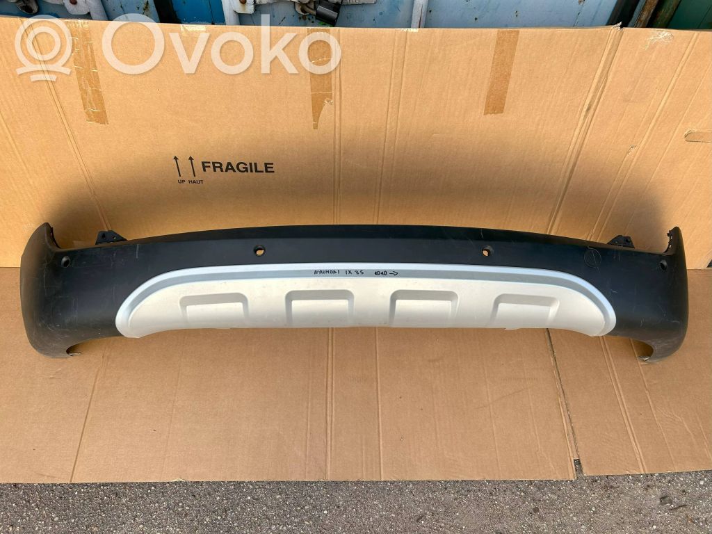 Hyundai ix35 Moldura inferior del parachoques trasero 