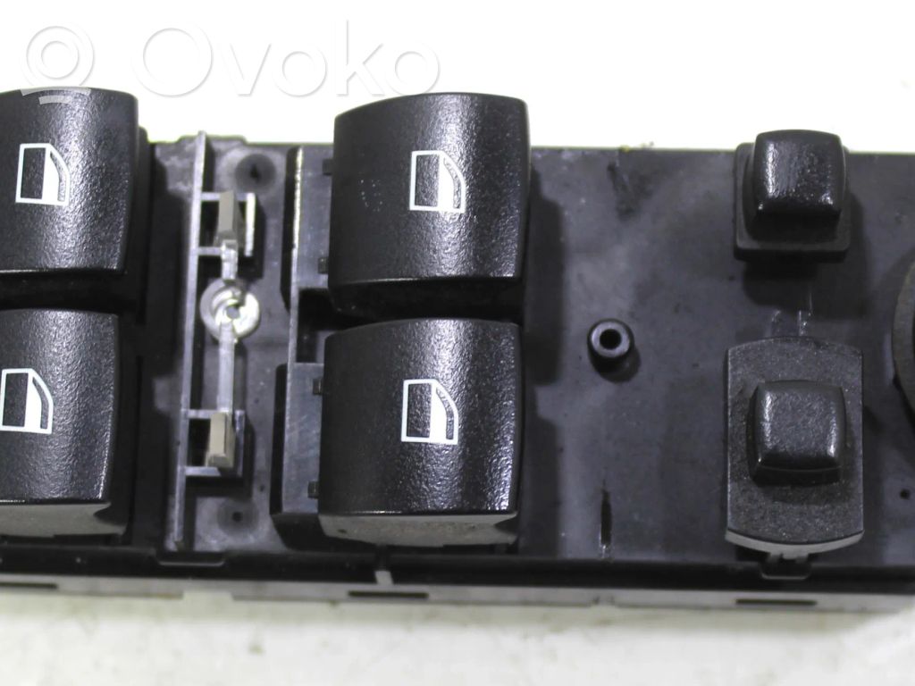 Other switches/knobs/shifts   8029902