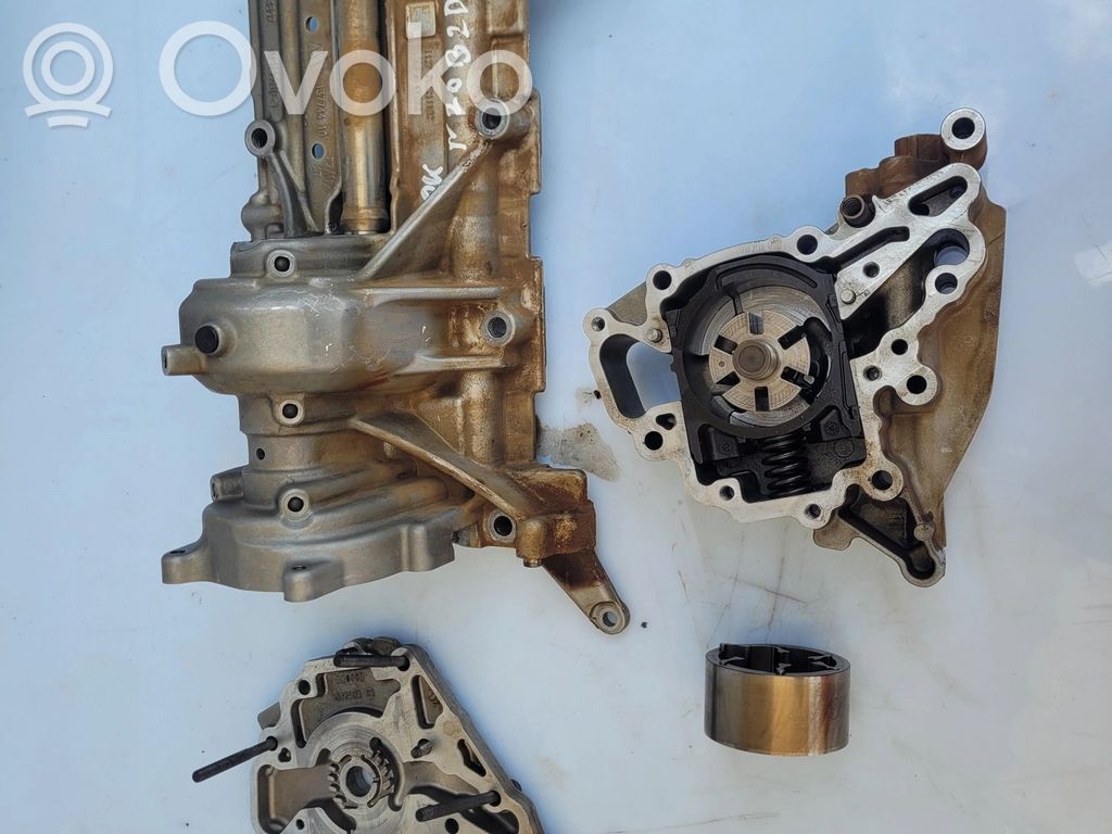 BMW 3 F30 F35 F31 Oil pump 